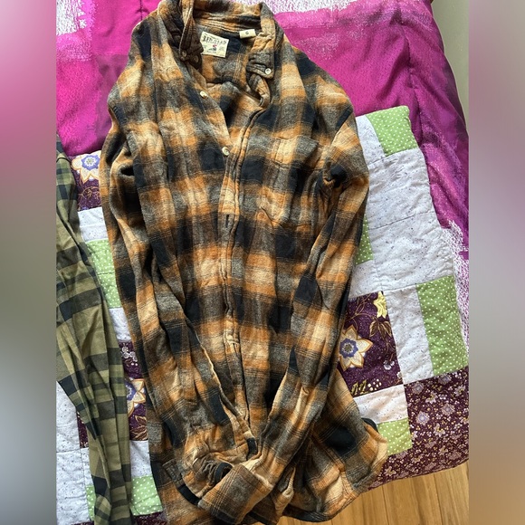 Men’s button down shirts - Picture 3 of 4